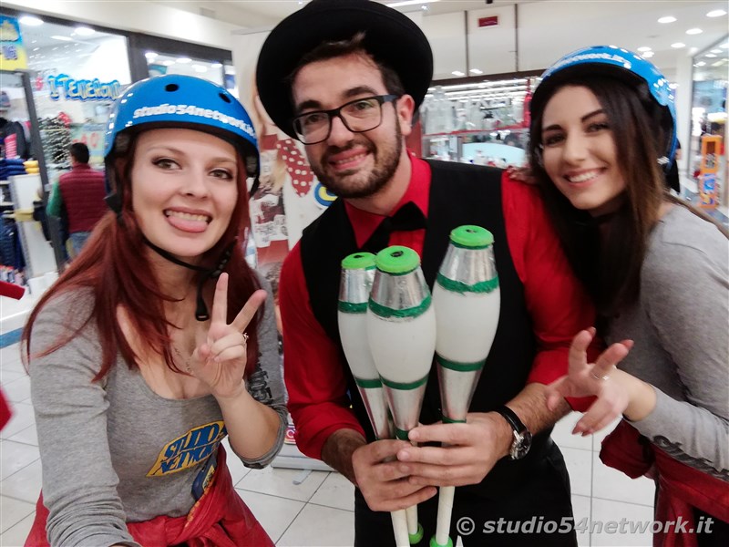 Soldout alla Notte Bianca 2018 del centro commerciale La Gru, con Biondo e Studio54network